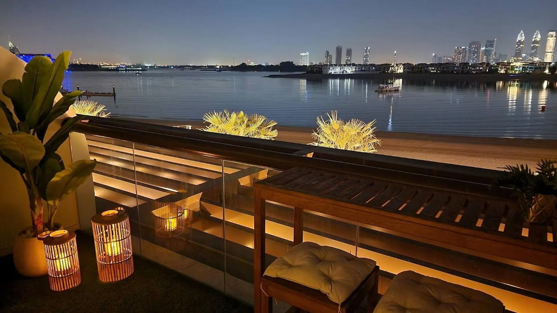 Beachfront Bliss On The Palm Jumeirah Dubai United Arab Emirates