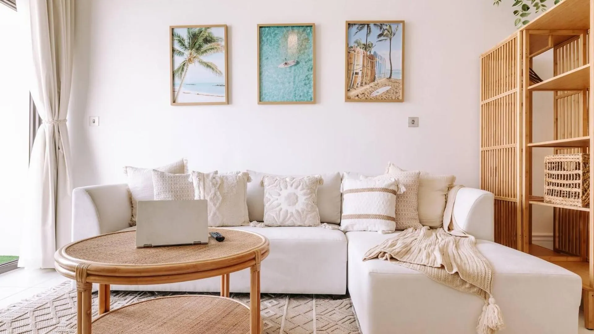 Beachfront Bliss On The Palm Jumeirah Dubai