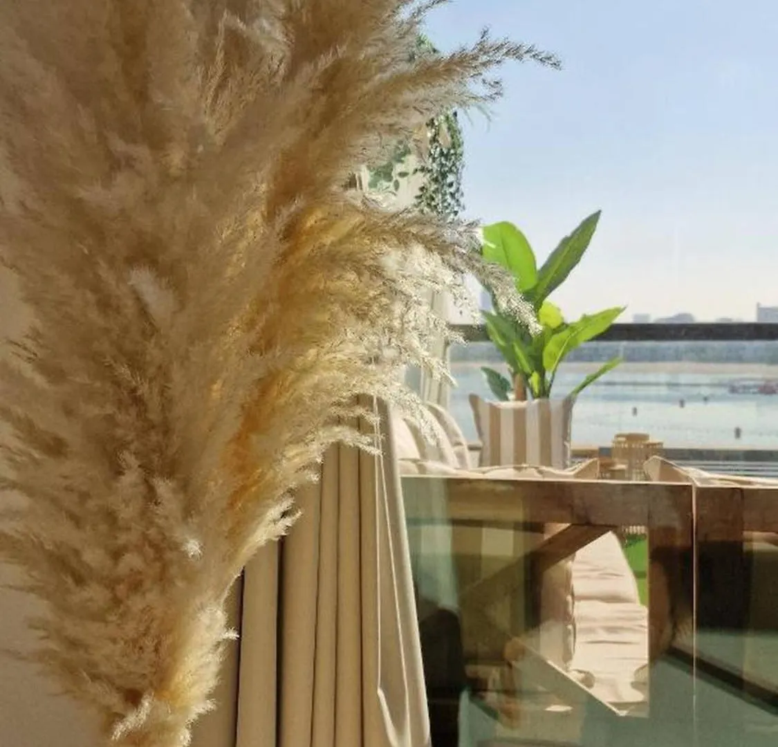 Apartment Beachfront Bliss On The Palm Jumeirah Dubai